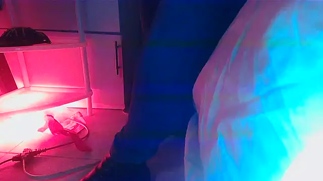 SatiroyNinfa online show from April 22, 2026, 9:05 pm