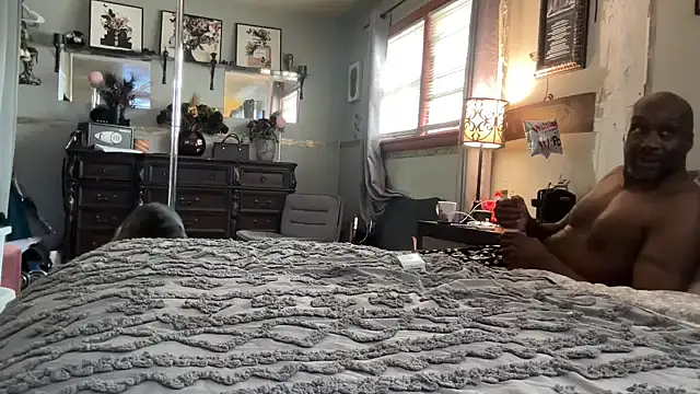 sexyred77713 online show from March 6, 2026, 7:10 pm