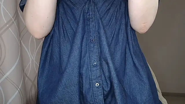 miss  Sophie online show from April 25, 2026, 1:14 pm