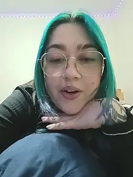 Dulcedeanis online show from July 22, 2026, 5:21 am