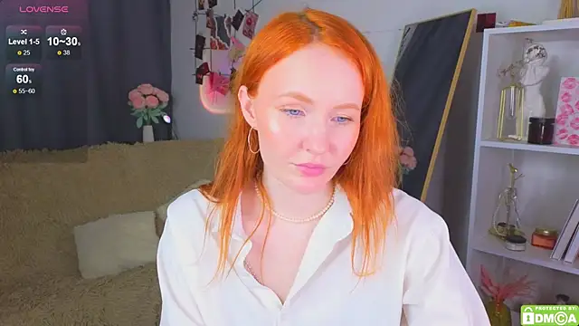 Snapshot of JoyceJones chatting on September 19, 2025, 7:03 pm JoyceJones online show from September 19, 2025, 7:03 pm