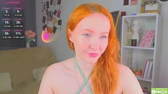 Snapshot of JoyceJones chatting on October 8, 2025, 7:11 pm JoyceJones online show from October 8, 2025, 7:11 pm