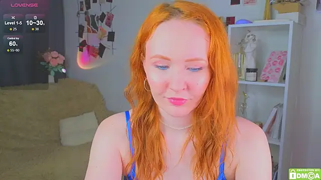 Snapshot of JoyceJones chatting on October 15, 2025, 7:25 pm JoyceJones online show from October 15, 2025, 7:25 pm