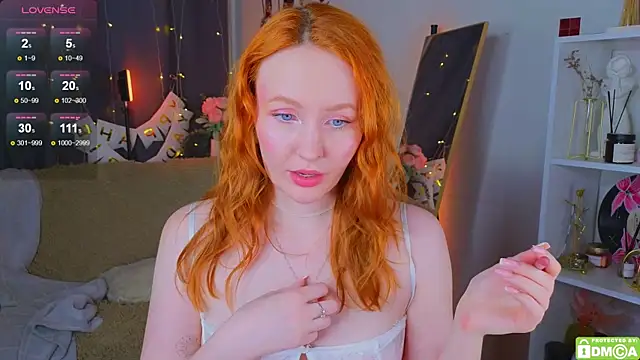 Snapshot of JoyceJones chatting on January 16, 2026, 8:35 pm JoyceJones online show from January 16, 2026, 8:35 pm