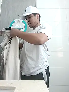 Oscariin96 online show from February 13, 2026, 2:57 pm