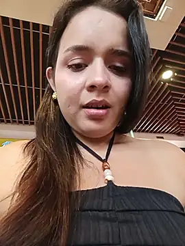 Snapshot of Lambedora_69 chatting on June 20, 2026, 5:27 pm Lambedora 69 online show from June 20, 2026, 5:27 pm