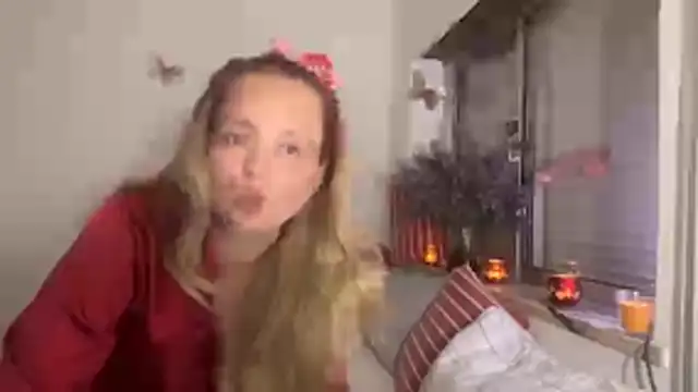 UnderWunder online show from April 23, 2026, 7:05 pm