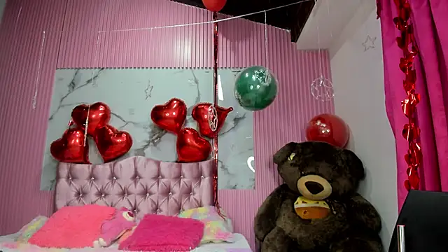 Snapshot of Mindy_19 chatting on February 28, 2026, 10:55 pm Mindy 19 online show from February 28, 2026, 10:55 pm