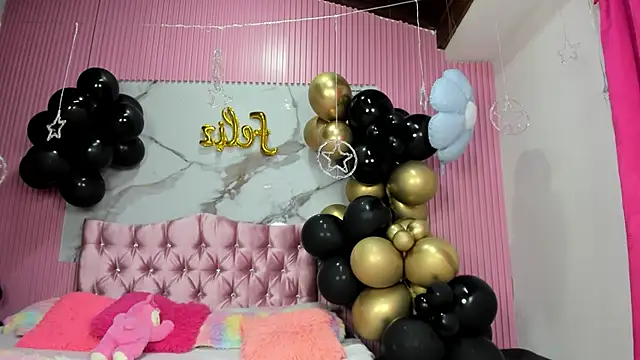 Mindy 19 online show from April 23, 2026, 12:40 pm