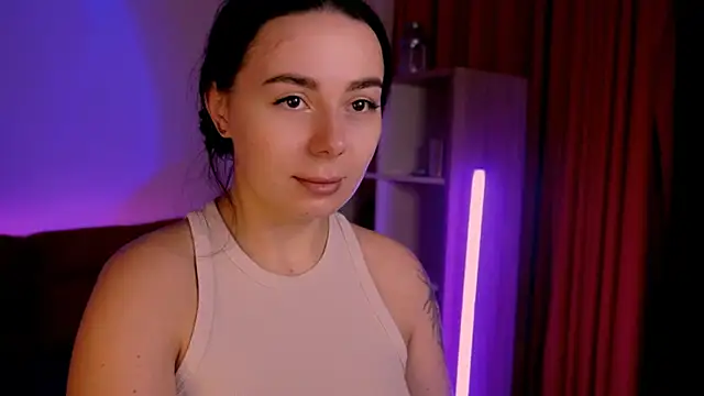 Snapshot of Di_na_Bell chatting on September 10, 2025, 5:51 am Di na Bell online show from September 10, 2025, 5:51 am