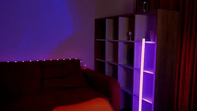 Snapshot of Di_na_Bell chatting on September 12, 2025, 5:51 am Di na Bell online show from September 12, 2025, 5:51 am