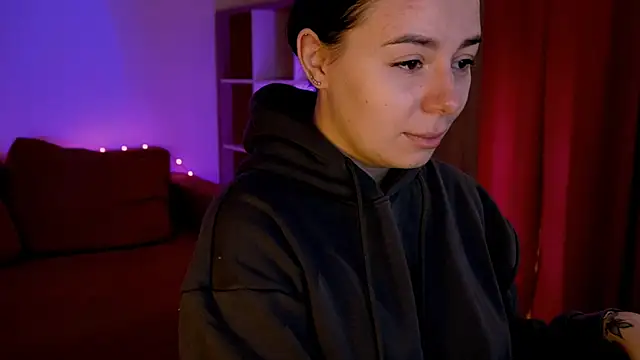 Snapshot of Di_na_Bell chatting on September 27, 2025, 5:45 am Di na Bell online show from September 27, 2025, 5:45 am