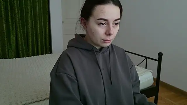 Snapshot of Di_na_Bell chatting on September 29, 2025, 5:34 am Di na Bell online show from September 29, 2025, 5:34 am