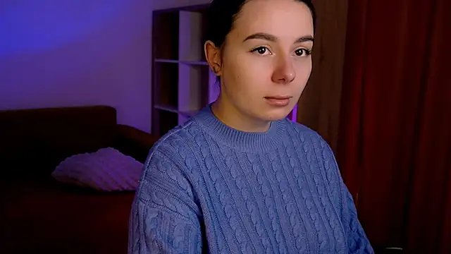 Snapshot of Di_na_Bell chatting on October 27, 2025, 6:39 am Di na Bell online show from October 27, 2025, 6:39 am