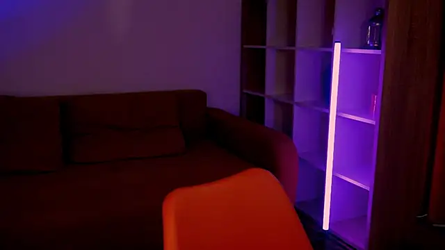 Snapshot of Di_na_Bell chatting on November 25, 2025, 6:35 am Di na Bell online show from November 25, 2025, 6:35 am