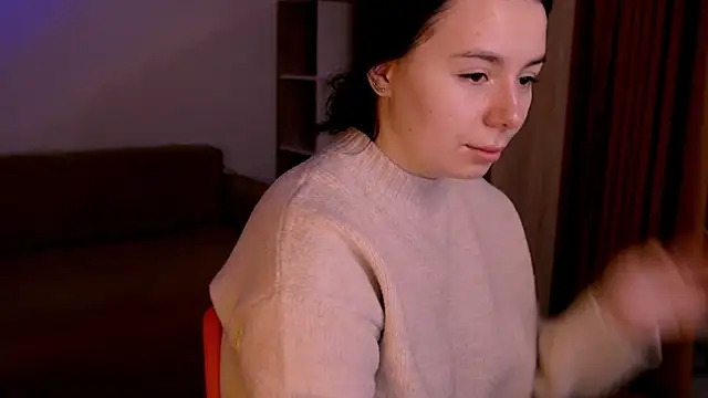 Snapshot of Di_na_Bell chatting on December 3, 2025, 7:27 am Di na Bell online show from December 3, 2025, 7:27 am