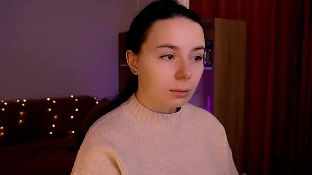 Snapshot of Di_na_Bell chatting on December 5, 2025, 6:44 am Di na Bell online show from December 5, 2025, 6:44 am