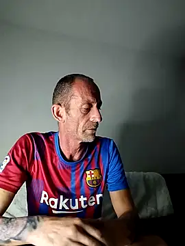 Snapshot of we_are_fucking_serious chatting on November 27, 2025, 2:24 am we are fucking serious online show from November 27, 2025, 2:24 am