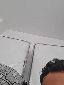 777emre online show from October 27, 2025, 10:52 am