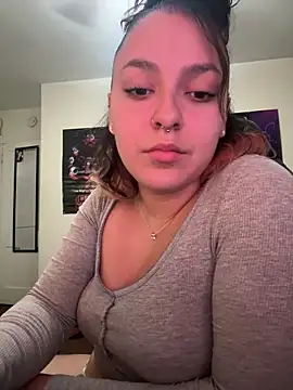 babykalirose online show from March 7, 2026, 8:33 am