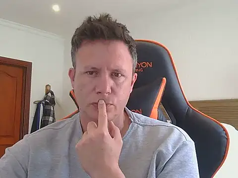 TroyDieselXXX online show from November 9, 2025, 8:01 am