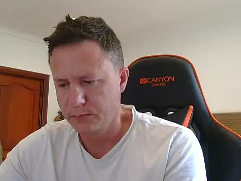 TroyDieselXXX online show from December 19, 2025, 4:30 am