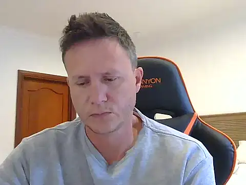 TroyDieselXXX online show from December 22, 2025, 5:04 am