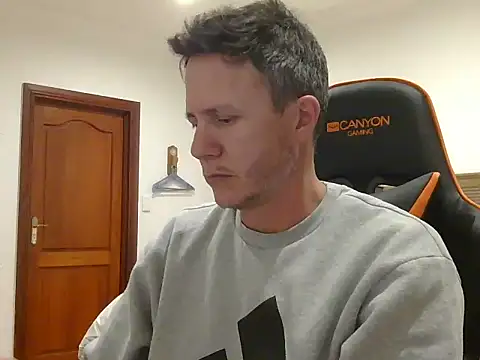 TroyDieselXXX online show from April 21, 2026, 7:50 pm