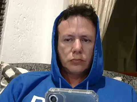 Snapshot of TroyDieselXXX chatting on April 23, 2026, 7:49 pm TroyDieselXXX online show from April 23, 2026, 7:49 pm