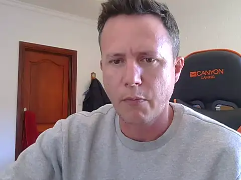 Snapshot of TroyDieselXXX chatting on May 13, 2026, 7:39 am TroyDieselXXX online show from May 13, 2026, 7:39 am