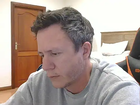 Snapshot of TroyDieselXXX chatting on June 22, 2026, 5:04 am TroyDieselXXX online show from June 22, 2026, 5:04 am