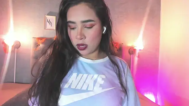 GiannaSlimJB online show from October 3, 2025, 3:25 am