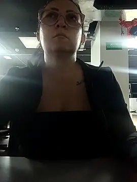 Snapshot of Romina693 chatting on October 20, 2025, 6:25 am Romina693 online show from October 20, 2025, 6:25 am