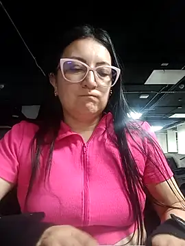 Snapshot of Romina693 chatting on November 16, 2025, 6:30 am Romina693 online show from November 16, 2025, 6:30 am