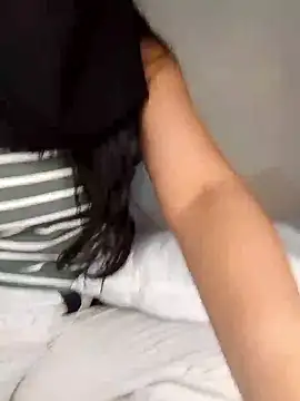 Samaarsexy23 online show from October 16, 2025, 12:33 am