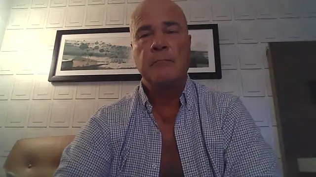 cyclone1212 online show from April 29, 2026, 2:26 am