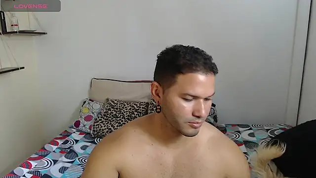 Snapshot of Tim_mz01 chatting on May 22, 2026, 4:45 pm Tim mz01 online show from May 22, 2026, 4:45 pm