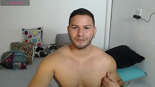 Snapshot of Tim_mz01 chatting on June 3, 2026, 3:17 pm Tim mz01 online show from June 3, 2026, 3:17 pm