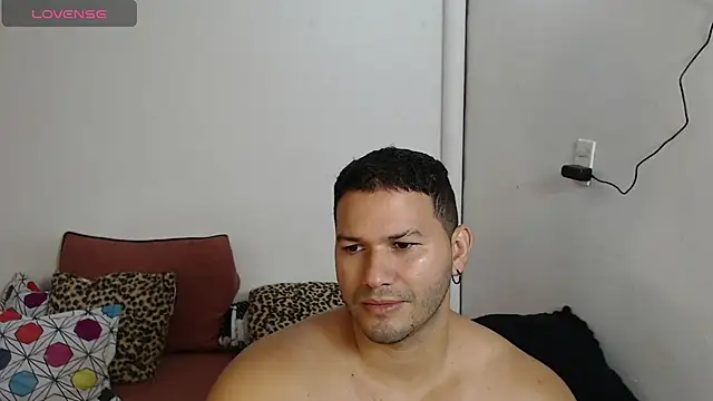 Snapshot of Tim_mz01 chatting on June 10, 2026, 12:59 pm Tim mz01 online show from June 10, 2026, 12:59 pm