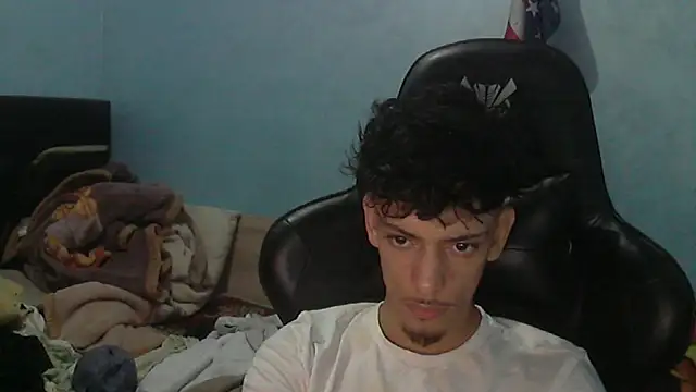 Snapshot of Dark_DesireX chatting on May 4, 2026, 11:01 pm Dark DesireX online show from May 4, 2026, 11:01 pm