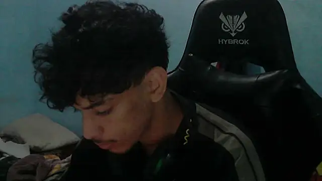Snapshot of Dark_DesireX chatting on May 27, 2026, 9:56 pm Dark DesireX online show from May 27, 2026, 9:56 pm