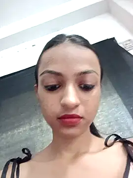 Your-Kitkat online show from September 16, 2025, 8:48 am