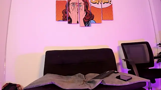 Rosaly Rodman online show from February 2, 2026, 8:51 pm