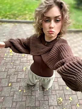 KellyKeler online show from October 11, 2025, 11:53 am