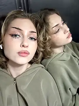 KellyKeler online show from April 3, 2026, 11:08 am