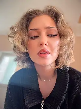 KellyKeler online show from April 11, 2026, 11:03 am