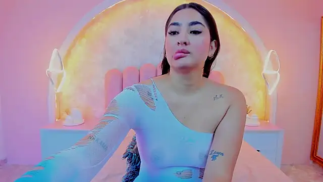 JasmineRhodes online show from October 14, 2025, 1:45 pm