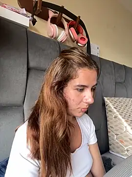 AllieYourGirl online show from September 22, 2025, 5:37 pm