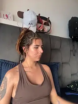 AllieYourGirl online show from November 11, 2025, 7:03 pm