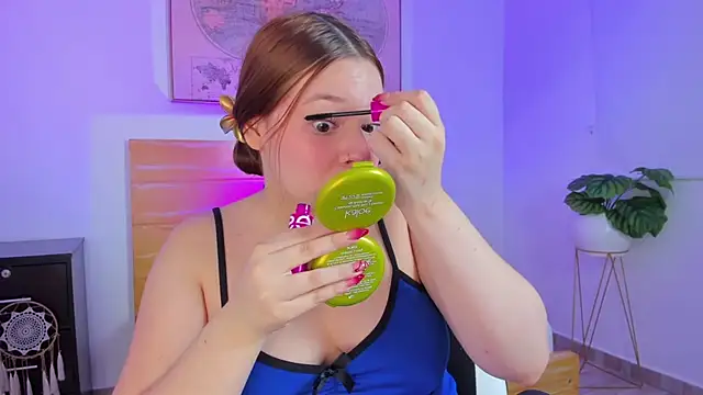 kitty sweeety  online show from February 2, 2026, 12:37 pm